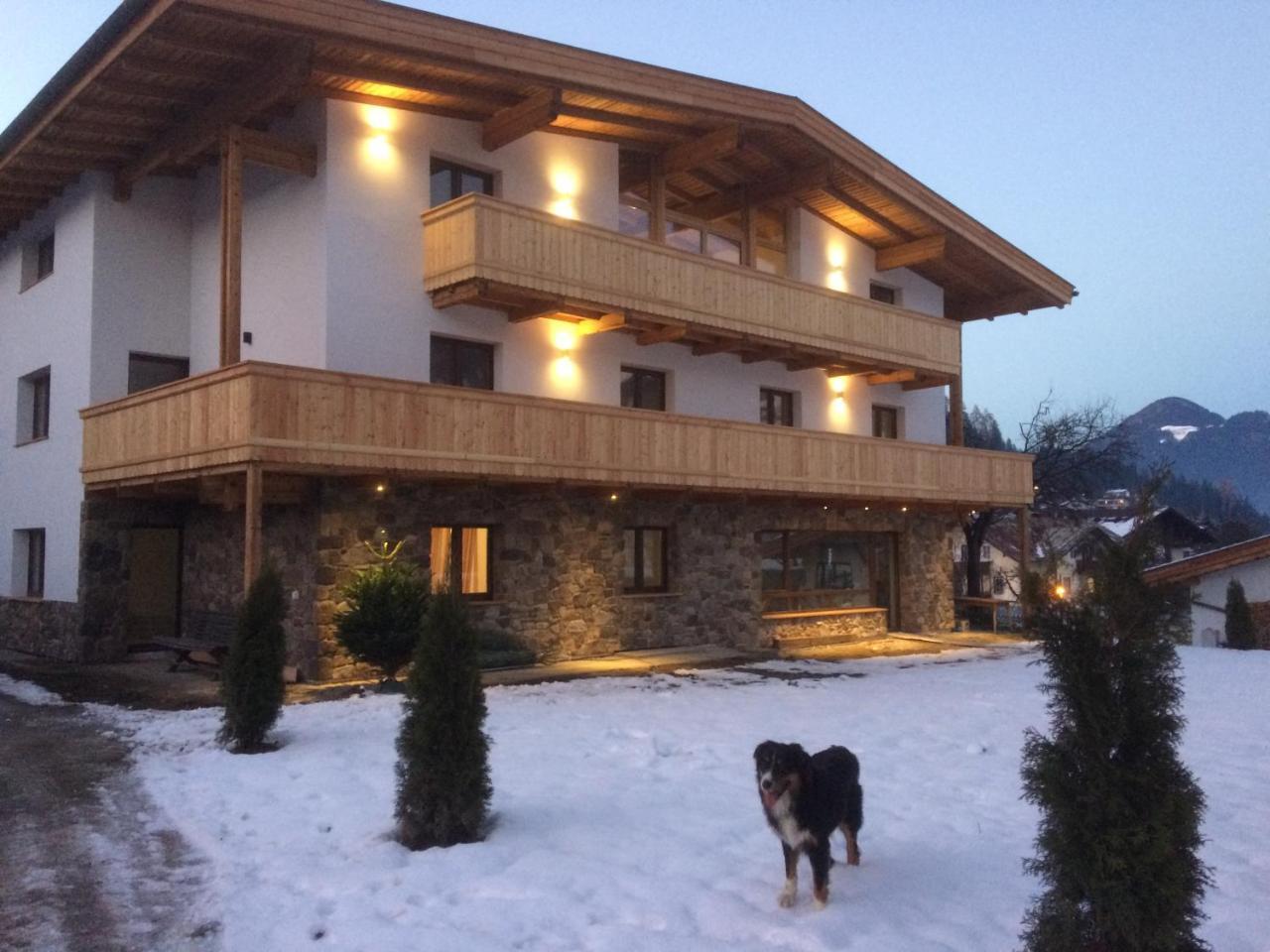 Berghof Zillertal Lägenhet Fügen Exteriör bild