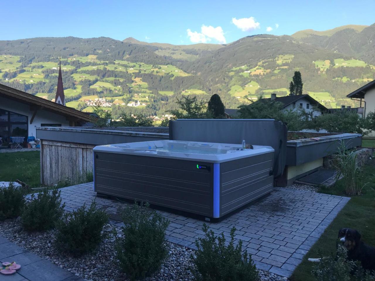 Berghof Zillertal Lägenhet Fügen Exteriör bild